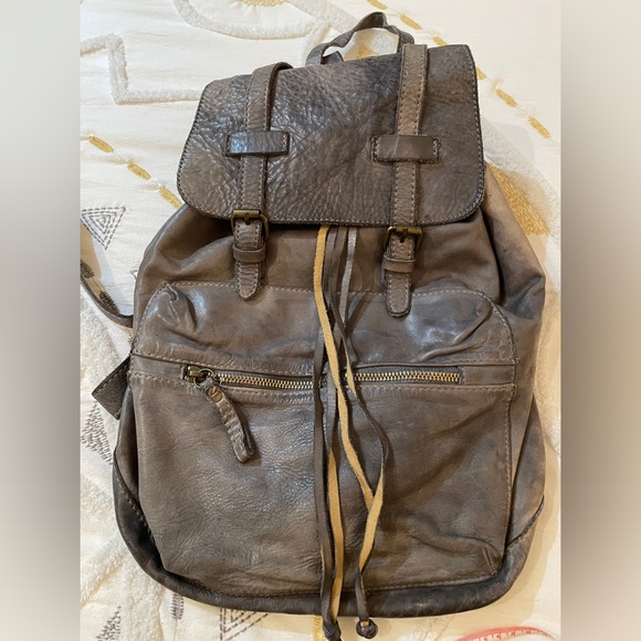 Grey genuine leather backpack - Picture 2 of 10